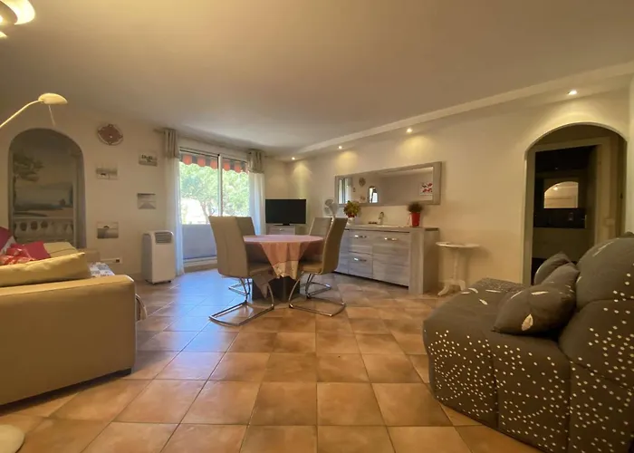 Sm030-22 Maxime Centre 2 Pieces 4 Couchages * סן-מקסים